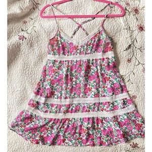 Abercrombie & Fitch Boho Crochet Lace Trim Tiered Chiffon Blouse Floral Print S